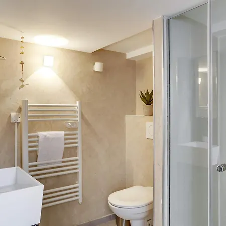 Moderne Dans Le 3eme Paris